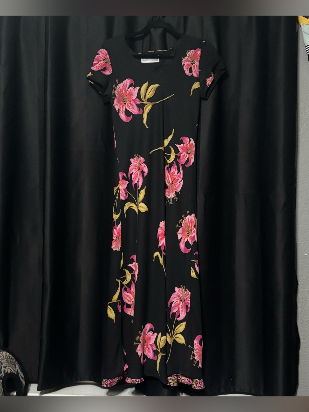 Vintage 90s Jessica Howard Black Stargazer Lily Floral Print Dress